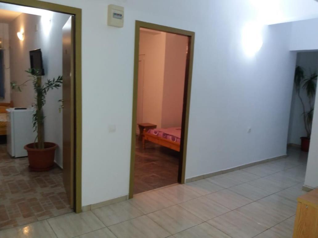 Cazare Eforie Nord, Plaja Acapulco, Garsoniere Four Studios, Bucatarie Comuna, Baie Proprie, Etaj 4, Fara Lift المظهر الخارجي الصورة