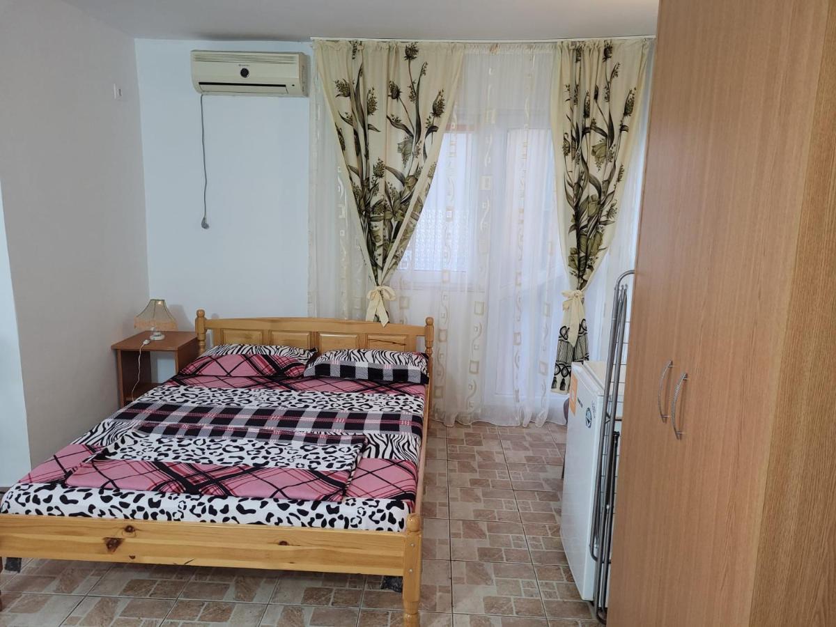Cazare Eforie Nord, Plaja Acapulco, Garsoniere Four Studios, Bucatarie Comuna, Baie Proprie, Etaj 4, Fara Lift المظهر الخارجي الصورة