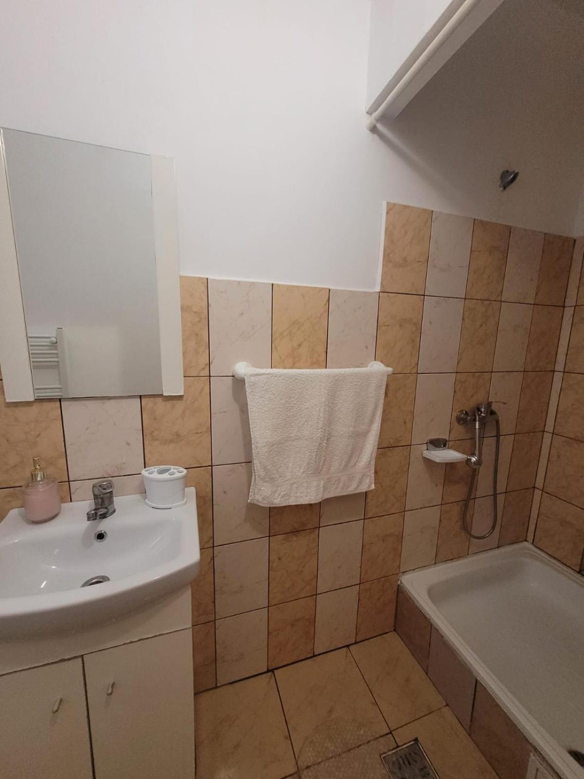 Cazare Eforie Nord, Plaja Acapulco, Garsoniere Four Studios, Bucatarie Comuna, Baie Proprie, Etaj 4, Fara Lift المظهر الخارجي الصورة